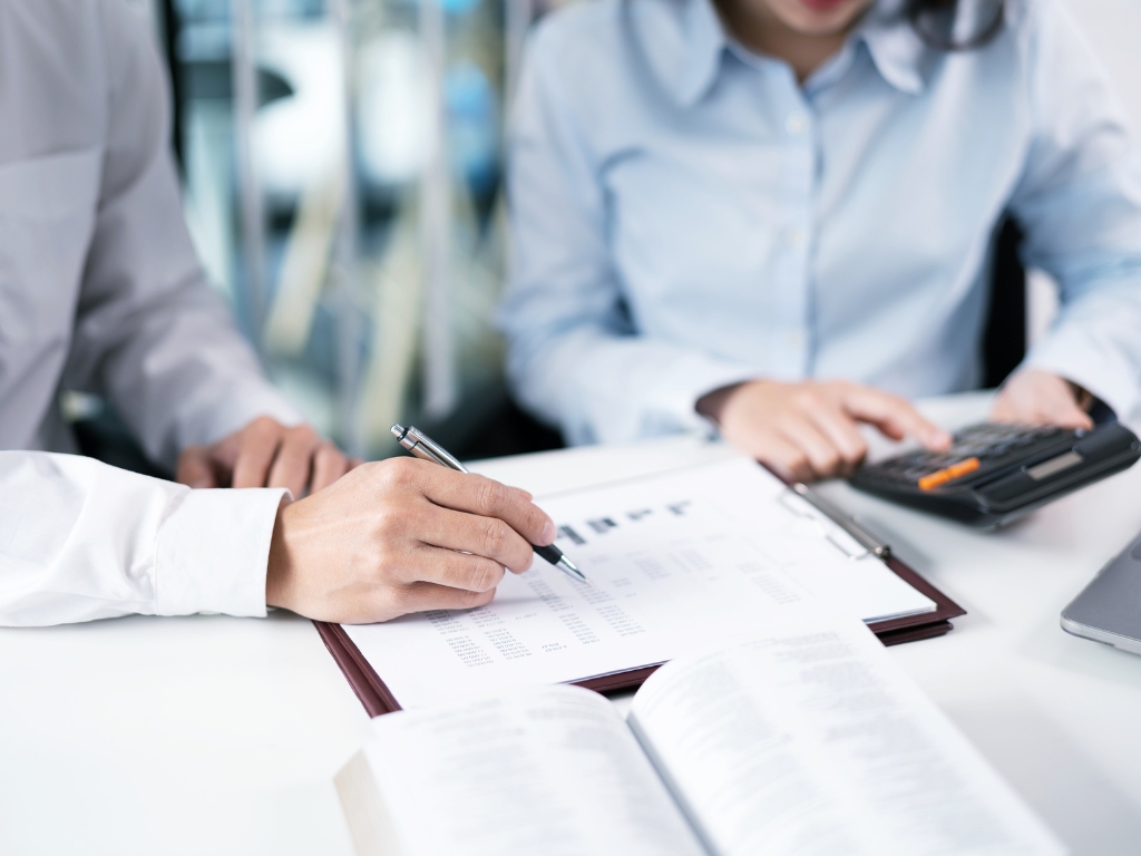 Fractional Executive (executiv fracțional), Fractional Manager (manager fracțional) și Fractional Specialist (specialist fracțional): cele trei roluri-cheie din economia modernă